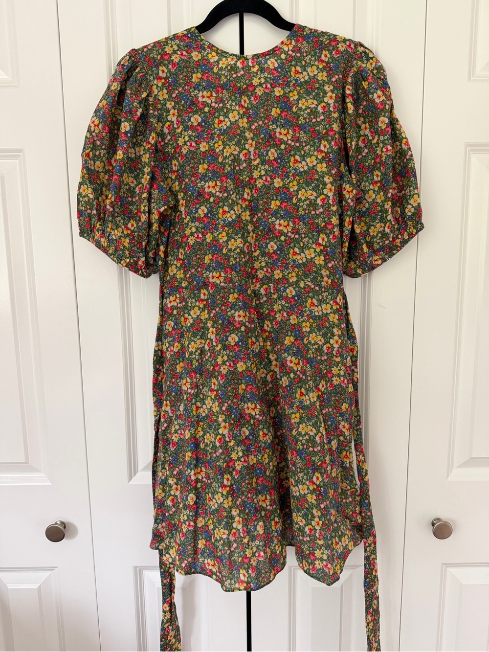 Doen Emilia Dress in Green Valley Floral - Picture 7 of 9